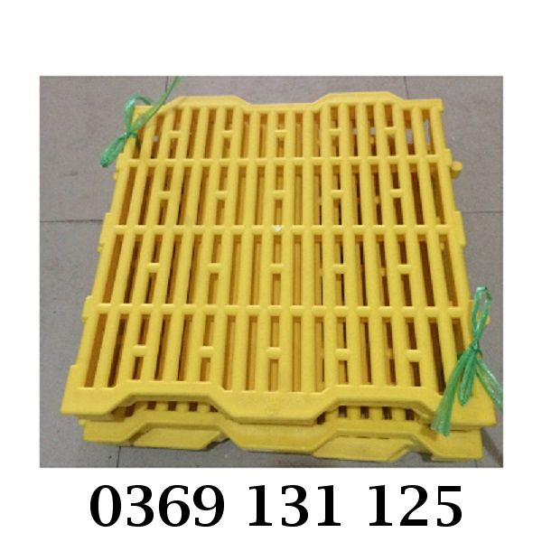 Tấm nhựa lót sàn heo 40 x 40 bền bỉ, chắc chắn